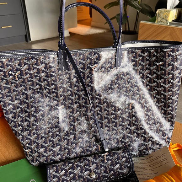 Brand New Never Worn Goyard St. Louis PM - Picture 9 of 9